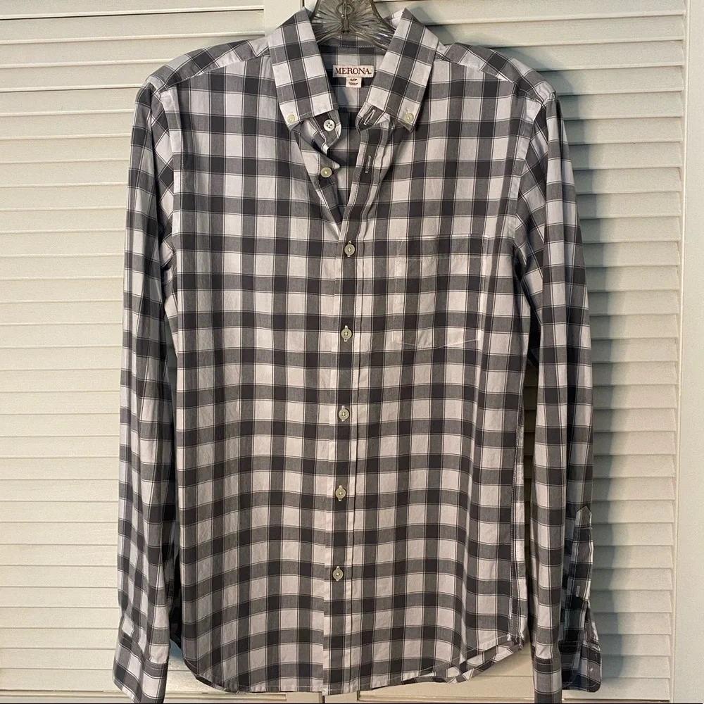 Long sleeve Merona button down shirt. - Picture 2 of 5